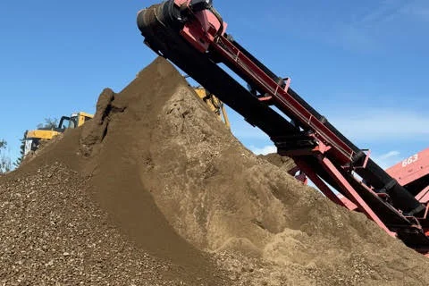 Topsoil Reject Rock 480×320